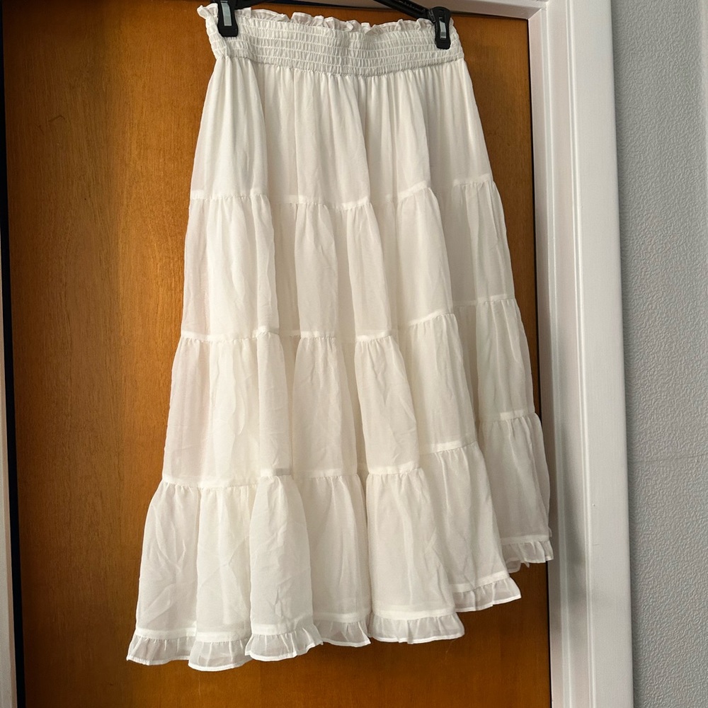 Rachel Parcell white skirt